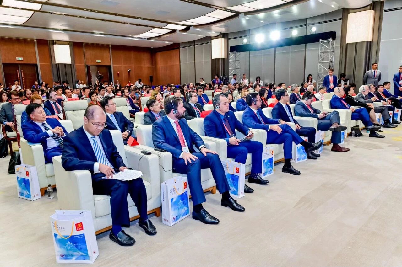 Plateia do seminário de investimento mineral em Xiamen